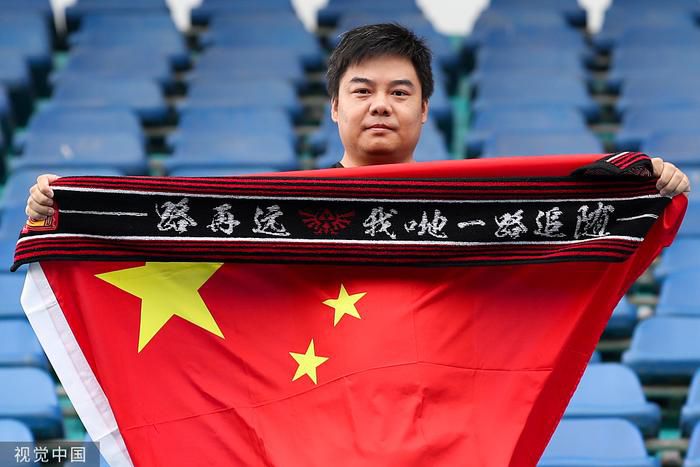 我们要具体仔细分析，到底是全球化、资本主义秩序，还是管理上的体制性制约、公平规则的缺失压抑了电影的创作。